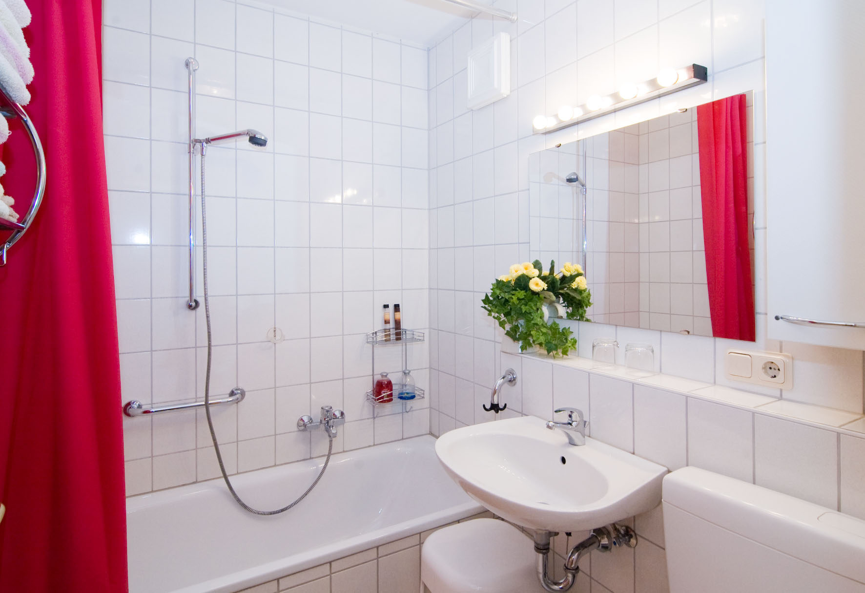 Badezimmer mit Badewanne in Fewo Bodenmais
